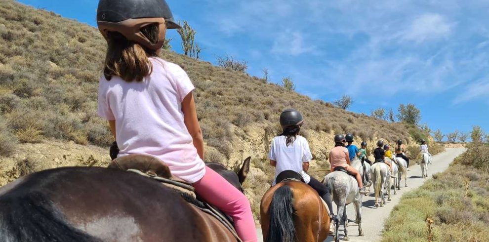 Campamento Finca Malpasillo – Hipico granja y multiaventura – Las Gabias Granada 2
